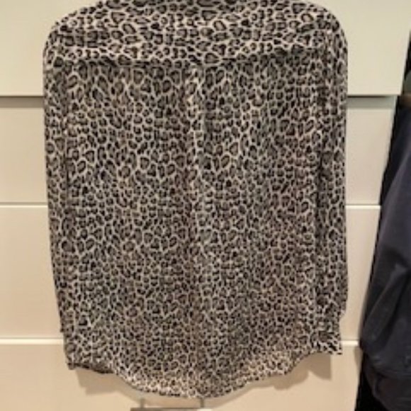 Top - Picture 2 of 3